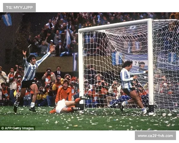 巴西阿根廷历史最佳阵容对比 贝利梅西锋线之争引发激烈讨论